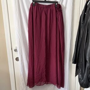 NWOT Plum Purple XXL Tall Chiffon Skirt w/Satin (feeling) lining Soft, Flowy,